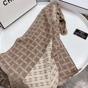 Women scarf